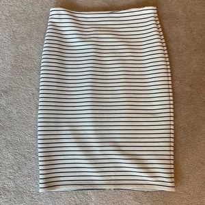 Bar III pencil skirt size large